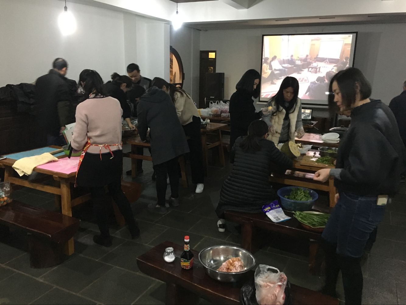 活动照片.jpg 活动照片.jpg